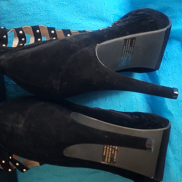 Ashley Stewart over the knee boot - Picture 11 of 16